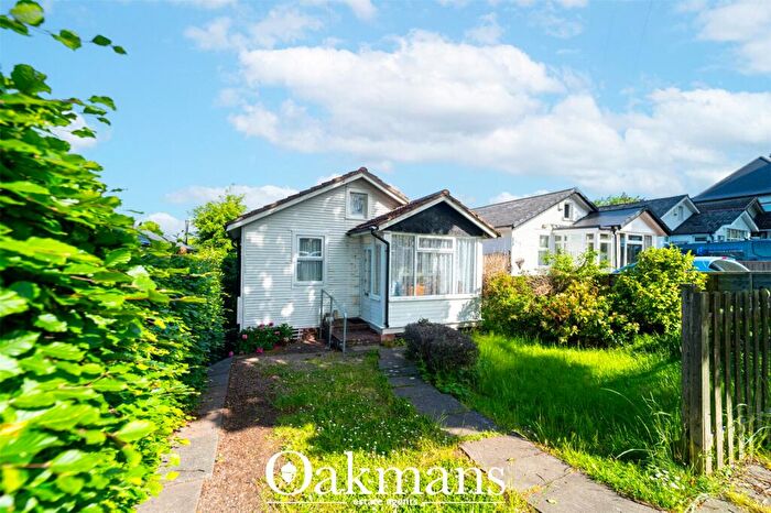 2 Bedroom Bungalow For Sale In Coney Green Drive, Birmingham, West Midlands, B31