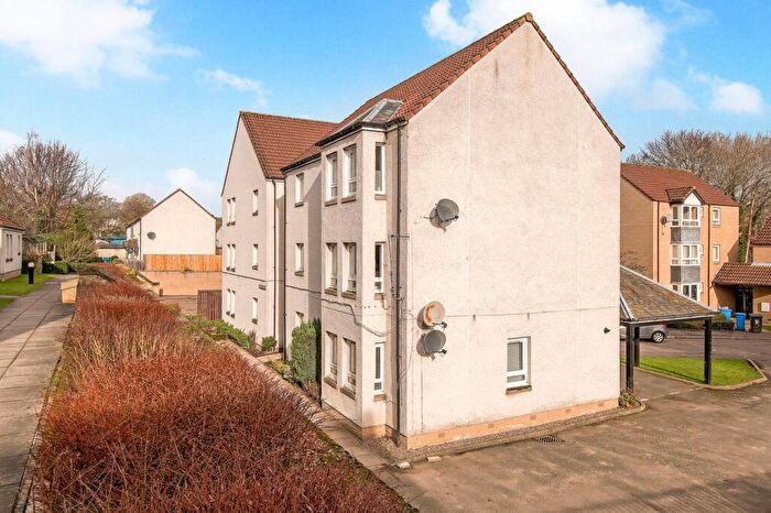 2 Bedroom Flat For Sale In Kingdom Court, Cupar, KY15