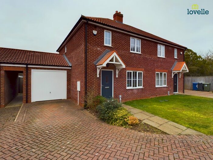 3 Bedroom Semi-Detached House To Rent In Hutton Way, Faldingworth, LN8