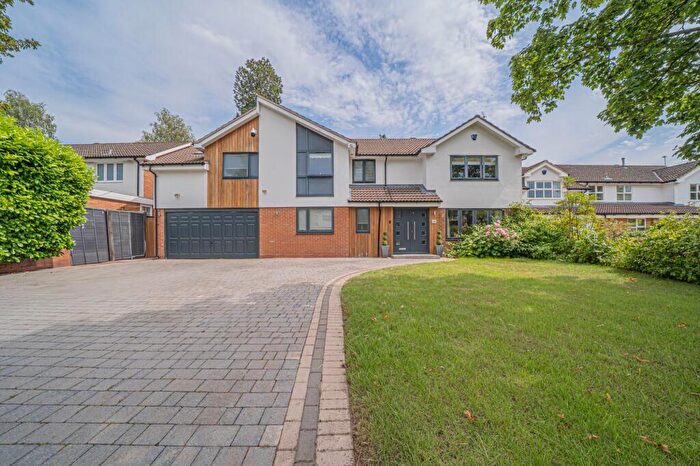 5 Bedroom Detached House To Rent In Warren Drive, Dorridge, Solihull, B93