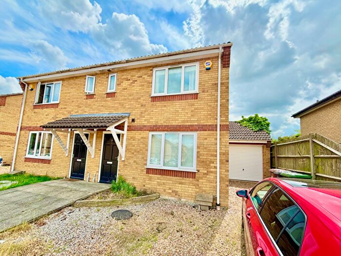 3 Bedroom Property To Rent In Cleve Place, Eye, Peterborough, PE6