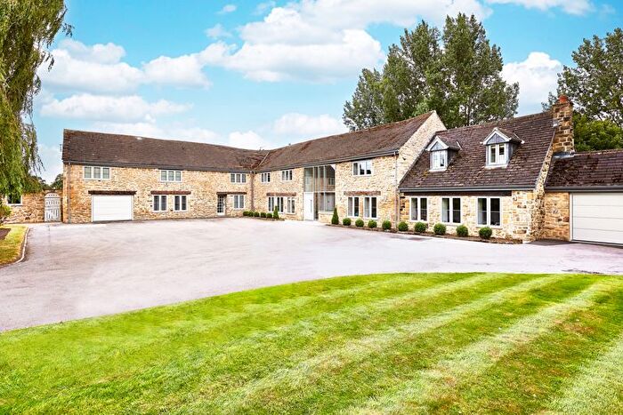 5 Bedroom Property For Sale In The Old Coach House, Causeway Garth Lane, Old Thorpe Audlin, WF8
