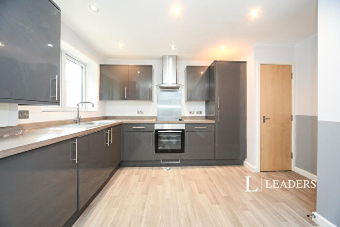 2 Bedroom Apartment To Rent In Modern Two-Bedroom Ground Floor Flat – Near Town Centre & Train Station - - Royal Navy Court - Unfurnished, LU2