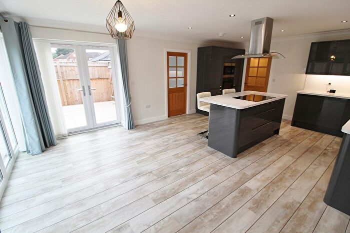 2 Bedroom Bungalow For Sale In Windsor Way, Barnetby, DN38