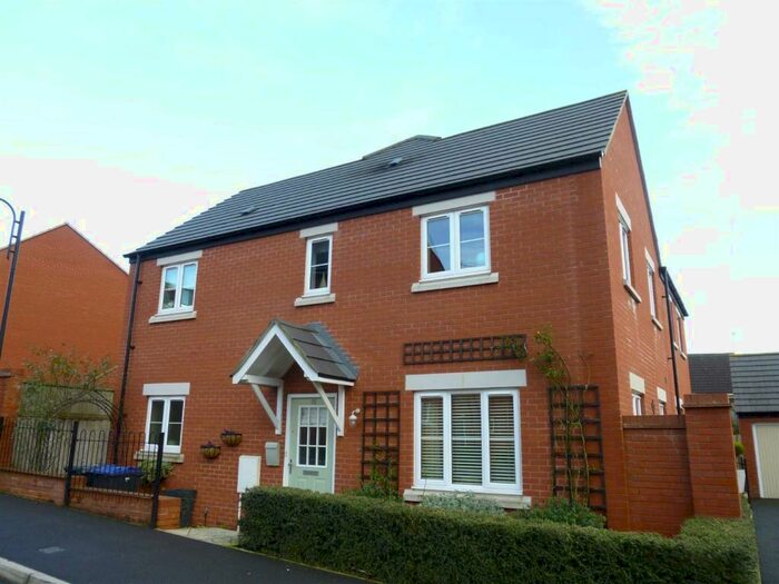 4 Bedroom Detached House To Rent In Devizes, SN10
