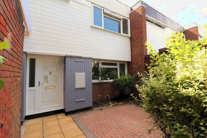 3 Bedroom Terraced House To Rent In Madeira Close, West Byfleet, KT14