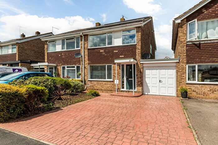 3 Bedroom Semi-Detached House For Sale In Windrush Way, Abingdon, OX14