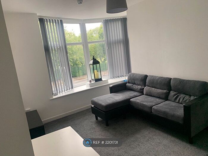1 Bedroom Flat To Rent In Talbot Road, Stretford, Manchester, M32