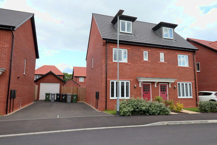 3 Bedroom Semi-Detached House To Rent In Jones Avenue, Crewe, Chesire, CW1