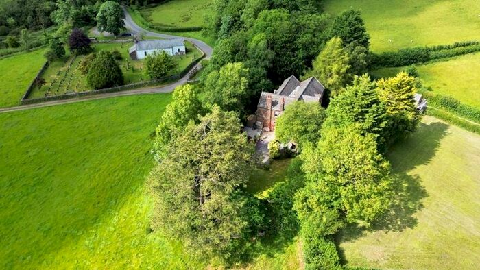 5 Bedroom Property For Sale In Haile, Egremont, CA22