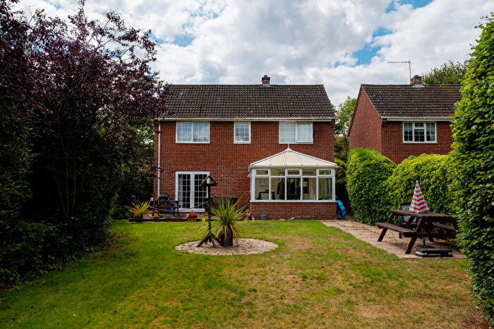 4 Bedroom Detached House For Sale In Fakenham Road, Beetley, Dereham, Norfolk, NR20