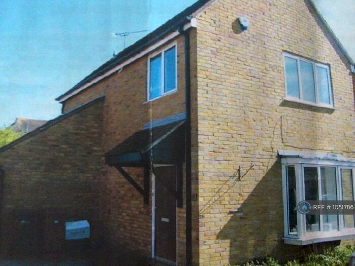 3 Bedroom Detached House To Rent In Leighlands Road, South Woodham Ferrers, Chelmsford, CM3