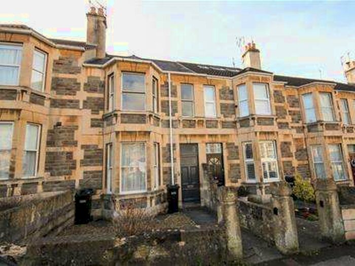 1 Bedroom Apartment To Rent In King Edward Road, BA2