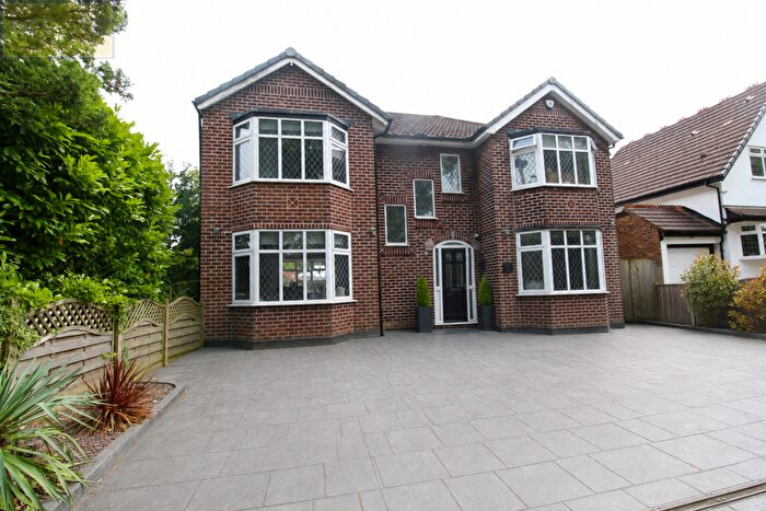 6 Bedroom Detached House For Sale In Vicarage Road Davyhulme, M41