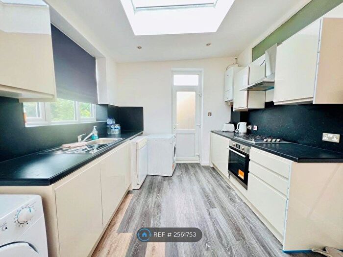 3 Bedroom Semi-Detached House To Rent In Montpelier Road, Purley, CR8