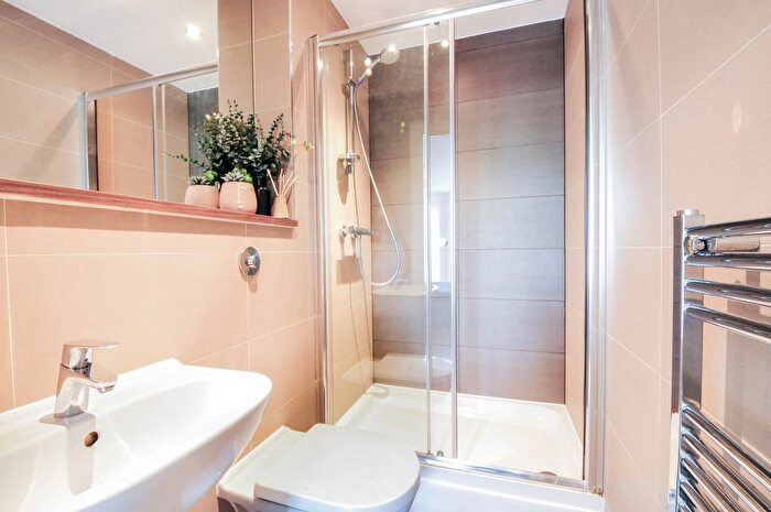 2 Bedroom Flat For Sale In Bedroom, Bathroom Apartment – Alto, Sillavan Way, Salford, M3