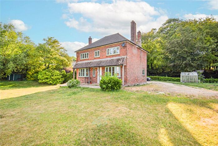 3 Bedroom Detached House To Rent In Tidcombe, Marlborough, Wiltshire, SN8