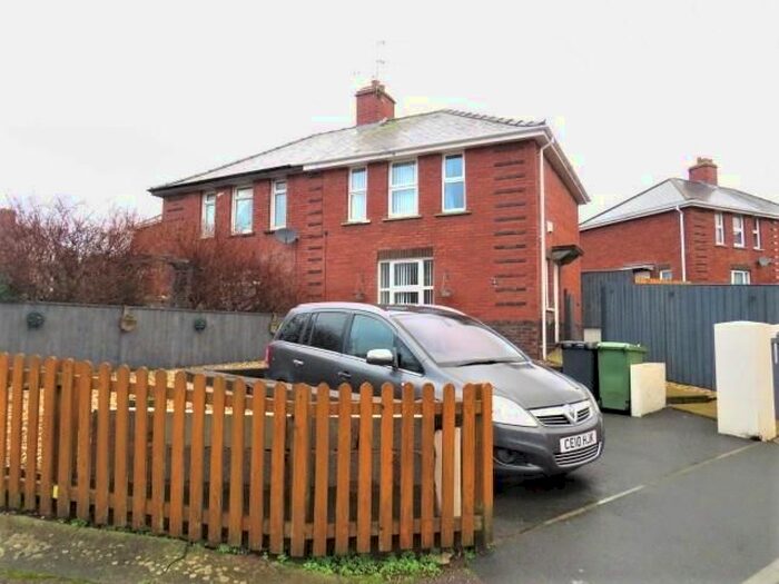 3 Bedroom Property To Rent In Woodwater Lane, Exeter, EX2