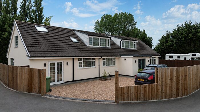 5 Bedroom Detached House For Sale In Manchester Road, Astley, M29