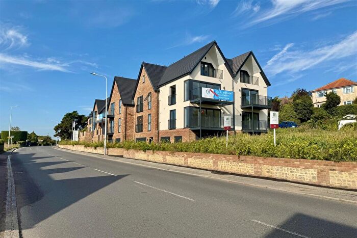 Apartment To Rent In Seabrook Road, Hythe, CT21