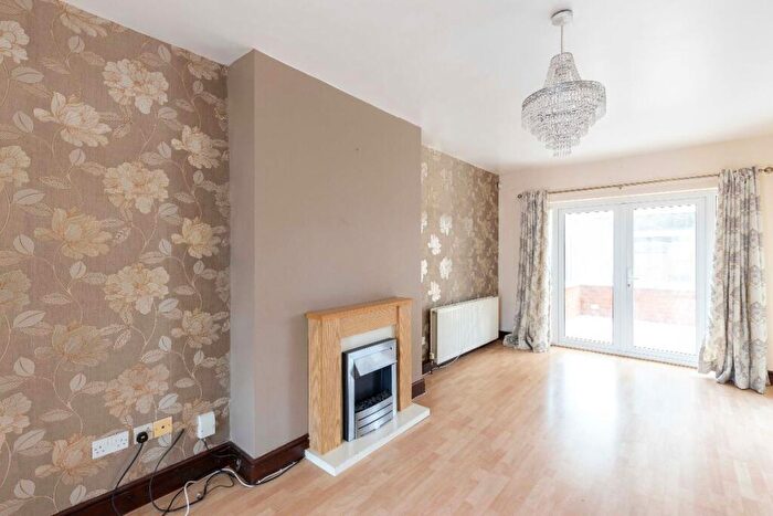 3 Bedroom Detached House To Rent In Kent Drive, Oadby, Leicester, LE2