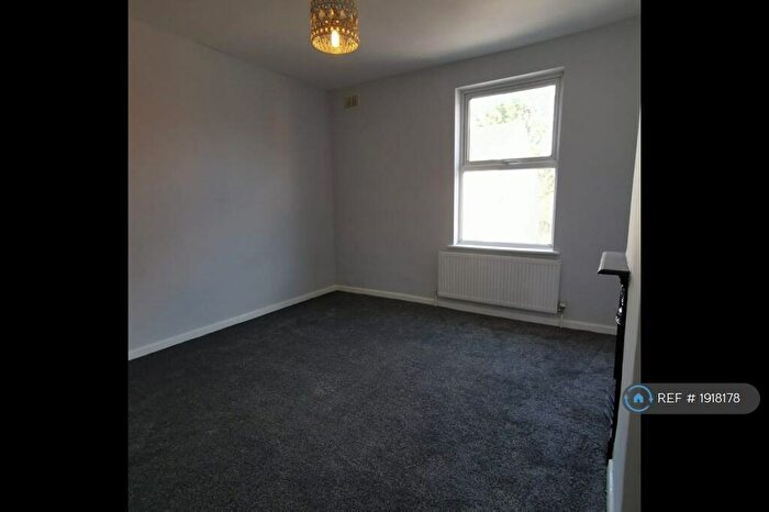 2 Bedroom Terraced House To Rent In Whittier Road, Nottingham, NG2