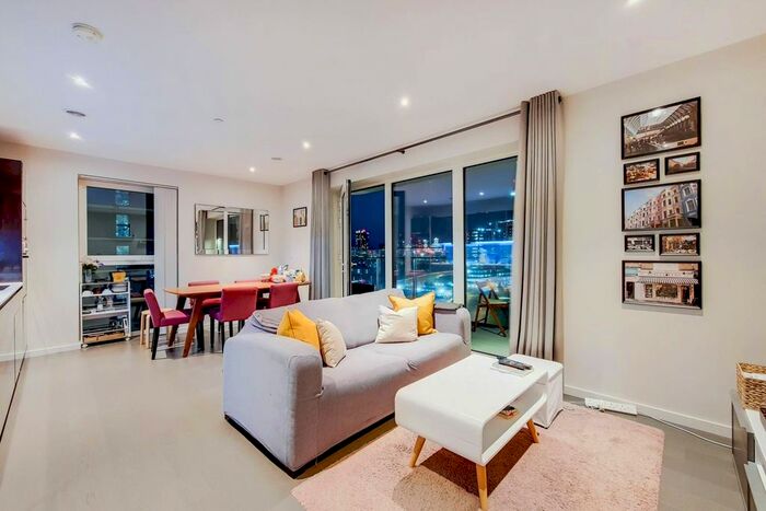 2 Bedroom Flat To Rent In Stratford, Stratford, London, E20