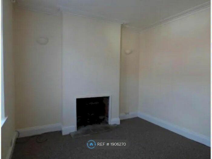 2 Bedroom Terraced House To Rent In Doncaster, Doncaster, DN4