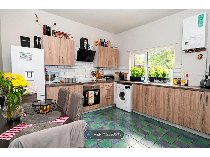 3 Bedroom Terraced House To Rent In Albert Road, Sheffield, S8