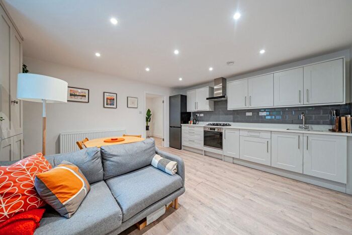 2 Bedroom Flat For Sale In Cambalt Road, London, SW15