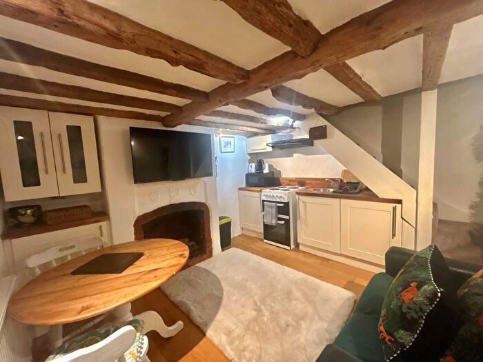1 Bedroom Cottage To Rent In New Street, Henley On Thames, RG9
