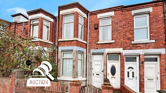 2 Bedroom Flat For Sale In Stanhope Road, South Shields, NE33