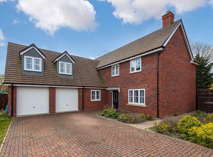5 Bedroom Detached House For Sale In Horwood Close, Aston Clinton, HP22