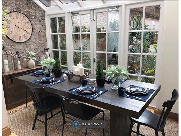 3 Bedroom Semi-Detached House To Rent In The Old, London, WC1R