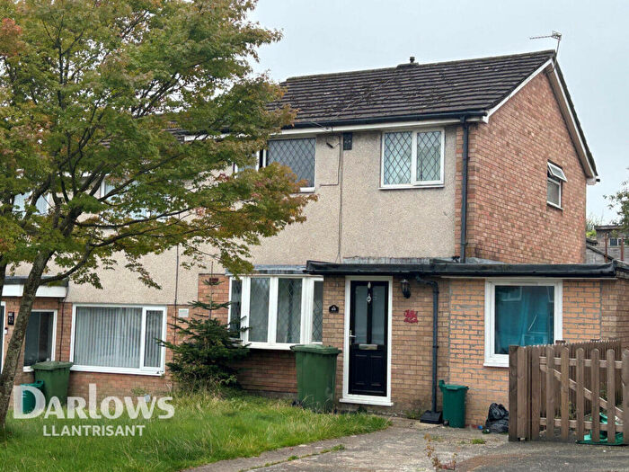 3 Bedroom Semi-Detached House For Sale In Ty Draw, Church Village, CF38