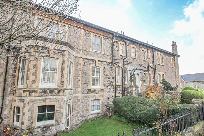 1 Bedroom Flat For Sale In Hillcote Mansions, Atlantic Road, Weston-Super-Mare, BS23