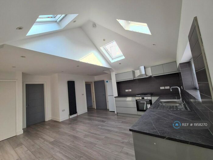 2 Bedroom Flat To Rent In Nelson Road, Stanmore, HA7