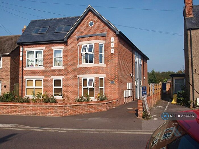 2 Bedroom Flat To Rent In Temple Heights, Oxford, OX4