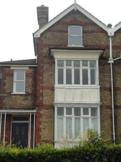 1 Bedroom Flat To Rent In Watts Avenue, Rochester, ME1