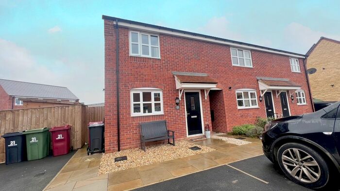 2 Bedroom Semi-Detached House To Rent In Foxglove Close, Bolsover, Chesterfield, S44