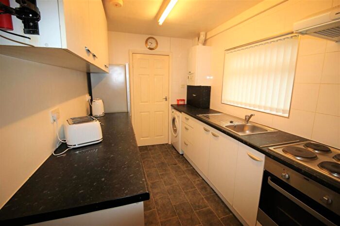 5 Bedroom Private Hall To Rent In Ullswater Road, Lancaster, LA1