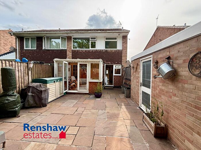 3 Bedroom Semi-Detached House For Sale In Redland Close, Ilkeston, Derbyshire, DE7