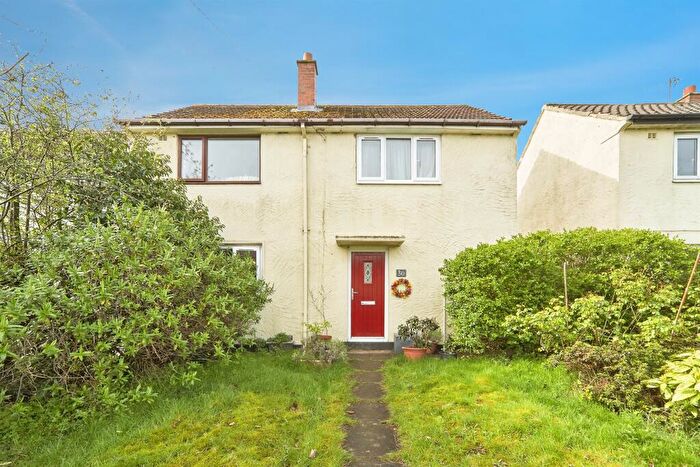 3 Bedroom End Of Terrace House For Sale In Queensway, Guiseley, Leeds, LS20