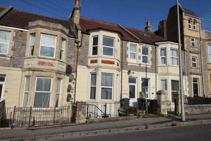 1 Bedroom Apartment To Rent In Clevedon Road, Weston-super-Mare, BS23