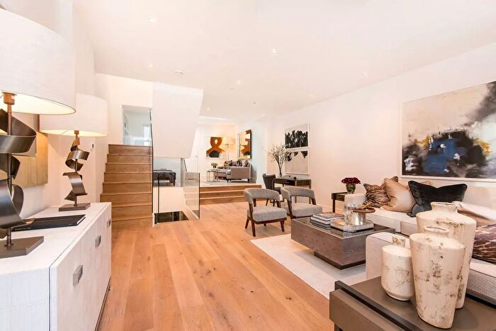 3 Bedroom Terraced House For Sale In Broadley Street, St Johns Wood, NW8