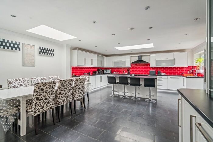 4 Bedroom Detached House For Sale In The Close, Iver, SL0