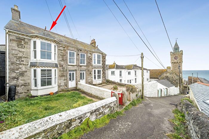 4 Bedroom Semi Detached House For Sale In Institute Hill, Porthleven, Cornwall, TR13