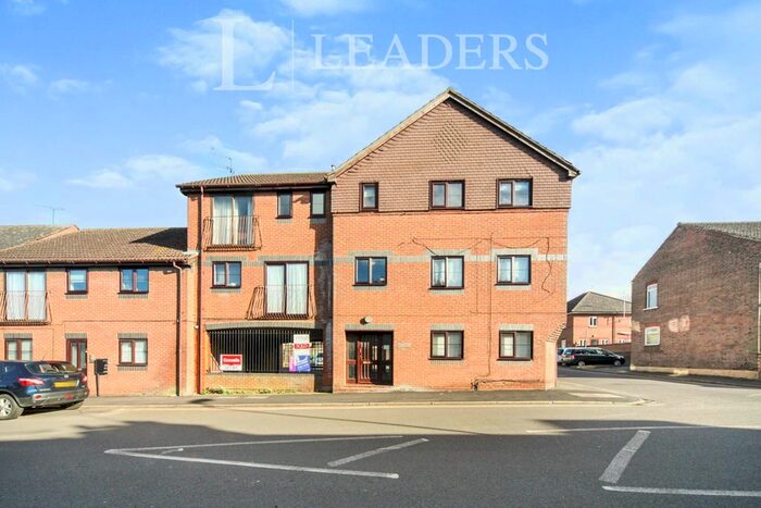 1 Bedroom Flat To Rent In Bunkers Court, Dunstable, LU6