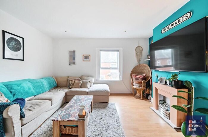 1 Bedroom Flat For Sale In Cornwall Road, Swanage, BH19 - Photo 4
