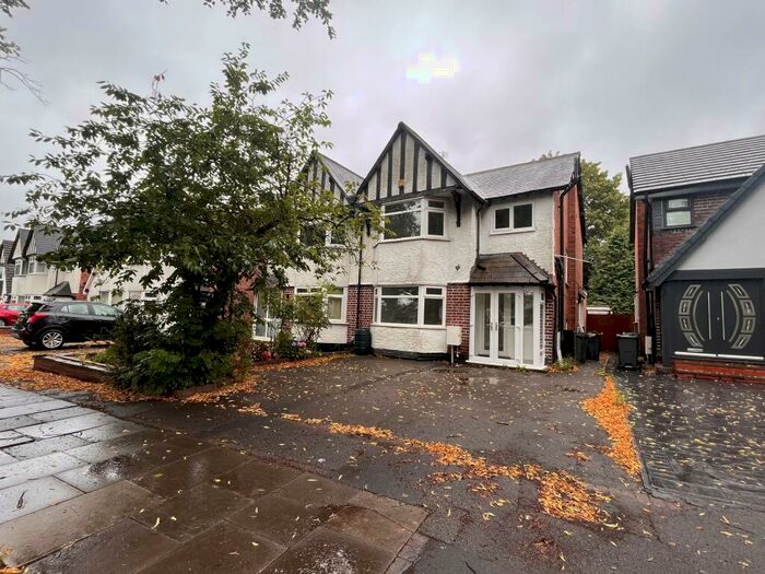 3 Bedroom House To Rent In Robin Hood Lane, Birmingham, B28